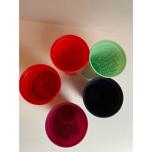 Starbucks Holiday Reusable Christmas Color Theme Candy Cane Cups 16 oz Lot of 5 - Picture 4 of 5